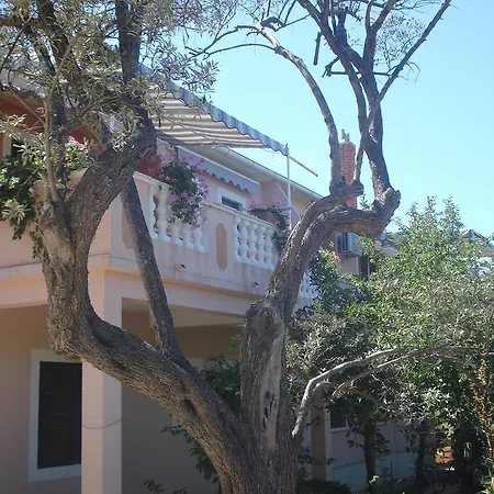 公寓 Vidakovic 乌格连